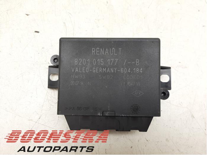 PDC Module from a Opel Movano 2.3 CDTi 16V FWD 2014