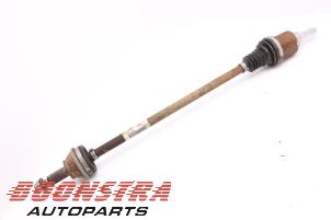 Used Drive shaft, rear right Dacia Duster (HS) 1.5 dCi 4x4 Price € 44,96 Margin scheme offered by Boonstra Autoparts