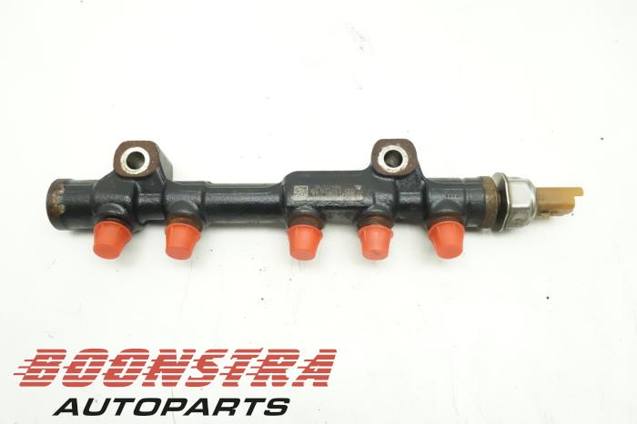 Gebrauchte Einspritzdüse (Einspritzer) Peugeot Expert (V1/VA/VB/VE/VF/VT/VY) 1.6 Blue HDi 95 16V Preis € 30,19 Mit Mehrwertsteuer angeboten von Boonstra Autoparts