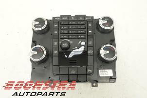 Used Navigation control panel Volvo V60 I (FW/GW) 1.6 DRIVe Price € 29,25 Margin scheme offered by Boonstra Autoparts