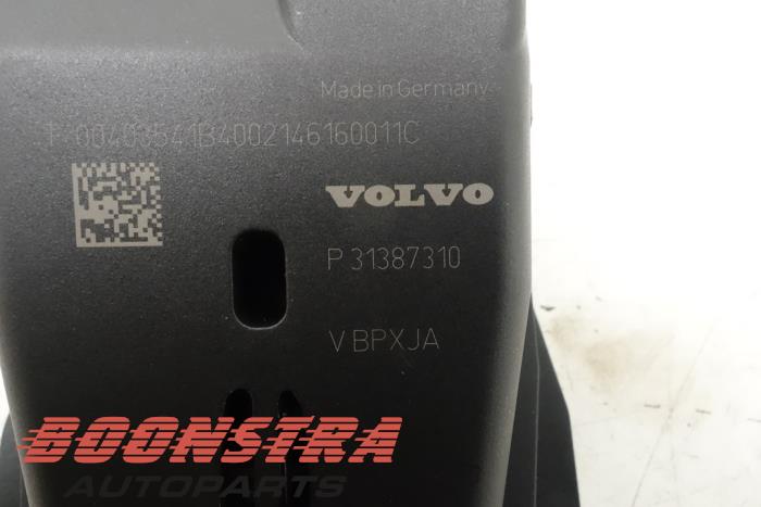 Czujnik asystenta hamowania z Volvo V60 I (FW/GW) 1.6 DRIVe 2014