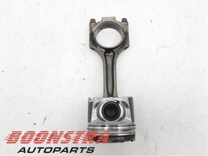 Usados Pistón Volvo XC60 I (DZ) 2.4 D5 20V AWD Precio € 110,95 Norma de margen ofrecido por Boonstra Autoparts