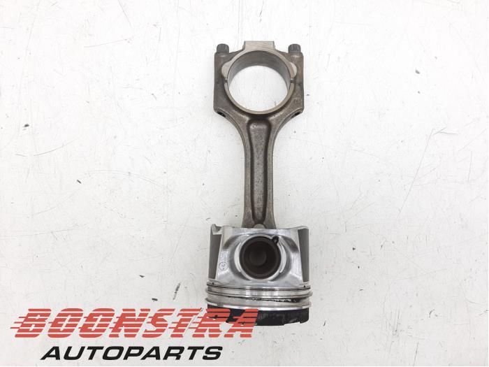 Usados Pistón Volvo XC60 I (DZ) 2.4 D5 20V AWD Precio € 110,95 Norma de margen ofrecido por Boonstra Autoparts