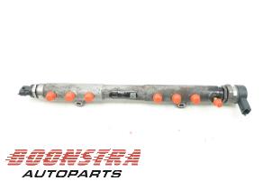 Used Fuel injector nozzle Volvo XC60 I (DZ) 2.4 D5 20V AWD Price € 24,95 Margin scheme offered by Boonstra Autoparts