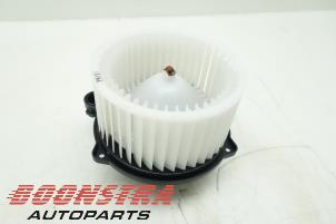 Used Heating and ventilation fan motor Hyundai i30 (PDEB5/PDEBB/PDEBD/PDEBE) 1.0 T-GDI 12V Price € 59,25 Margin scheme offered by Boonstra Autoparts