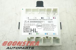 Used Central door locking module Mercedes C (W205) C-350 e 2.0 16V Price € 29,95 Margin scheme offered by Boonstra Autoparts