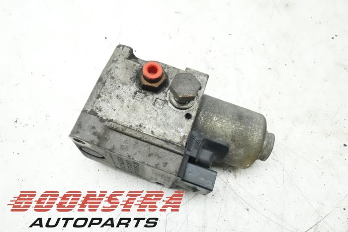 Usagé Régulateur pression turbo Mercedes Actros Prix € 180,29 Prix TTC proposé par Boonstra Autoparts
