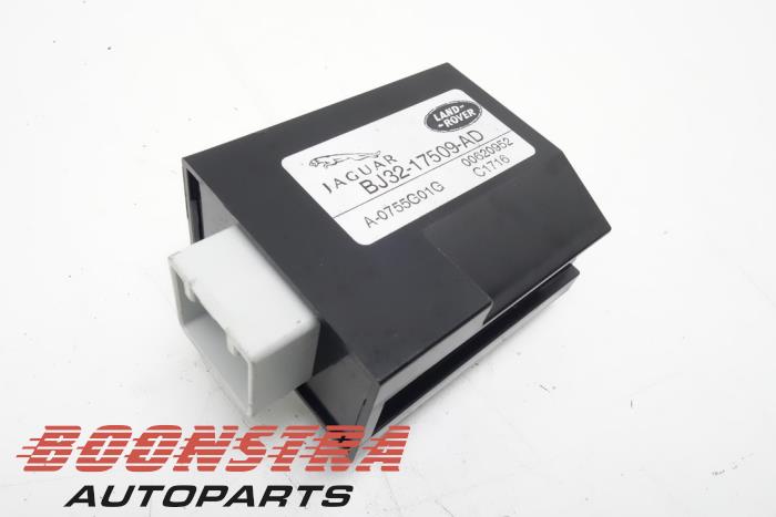 Używane Modul wycieraczek Landrover Range Rover Evoque (LVJ/LVS) 2.0 D 180 16V Coupe Cena € 24,95 Procedura marży oferowane przez Boonstra Autoparts