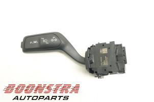Usados Interruptor de indicador de dirección Ford Fiesta 7 1.0 EcoBoost 12V 100 Precio € 24,95 Norma de margen ofrecido por Boonstra Autoparts
