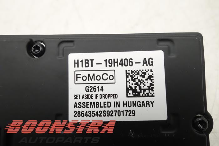 Camera module from a Ford Fiesta 7 1.0 EcoBoost 12V 100 2019