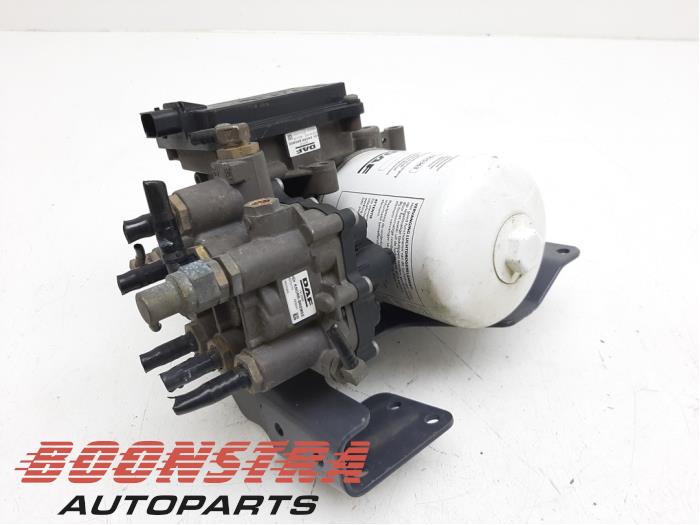 Begagnade Kompressor DAF XF Pris € 1.087,79 Inklusive moms erbjuds av Boonstra Autoparts
