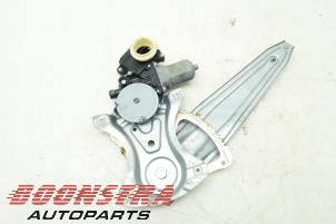 Used Rear door window mechanism 4-door, right Toyota Auris (E15) 1.8 16V HSD Full Hybrid Price € 24,95 Margin scheme offered by Boonstra Autoparts