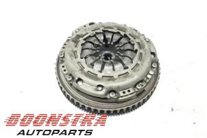 Used Dual mass flywheel Renault Scénic IV (RFAJ) 1.3 TCE 140 16V Price € 99,00 Margin scheme offered by Boonstra Autoparts
