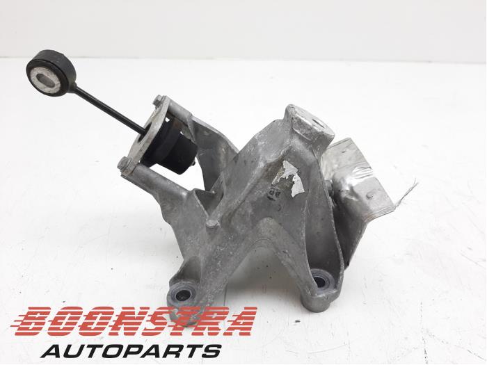 Used Engine mount Audi Q7 (4MB/4MG) 3.0 TDI V6 24V e-tron plug-in hybrid Price € 24,95 Margin scheme offered by Boonstra Autoparts