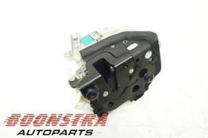 Used Front door lock mechanism 4-door, right Audi A6 Avant (C7) 3.0 TDI V6 24V Quattro Price € 29,95 Margin scheme offered by Boonstra Autoparts