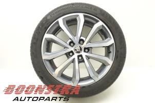 Used Wheel + tyre Skoda Octavia Combi (5EAC) 1.6 TDI Greenline 16V Price € 129,00 Margin scheme offered by Boonstra Autoparts