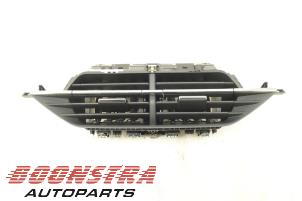 Used Dashboard vent Peugeot 208 II (UB/UH/UP) 1.2 Vti 12V PureTech 75 Price € 44,95 Margin scheme offered by Boonstra Autoparts