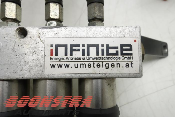Système d'injection d'un Mercedes-Benz ML II (164/4JG) 3.5 350 4-Matic V6 24V 2006
