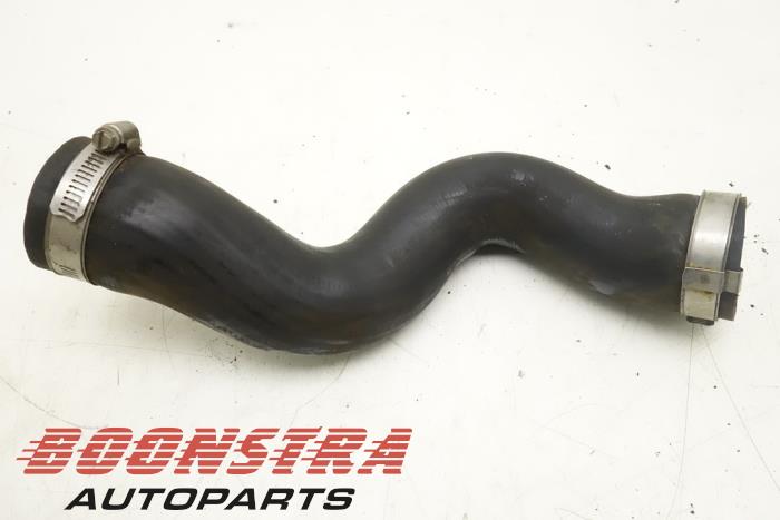Gebrauchte Intercooler Schlauch Ford Focus 3 Wagon 1.0 Ti-VCT EcoBoost 12V 125 Preis € 29,95 Margenregelung angeboten von Boonstra Autoparts