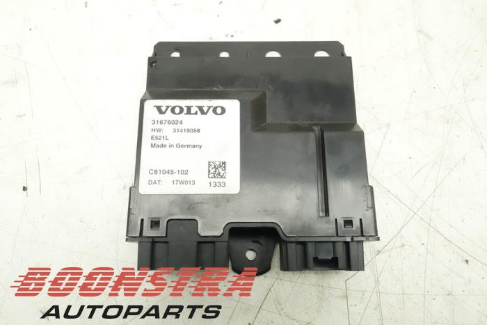 Używane Modul (rózne) Volvo V90 II (PW) 2.0 D4 16V Cena € 39,00 Procedura marży oferowane przez Boonstra Autoparts