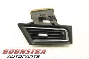 Used Dashboard vent BMW 7 serie (F01/02/03/04) 730d 24V Price € 29,95 Margin scheme offered by Boonstra Autoparts