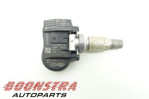 Used Tyre pressure sensor Hyundai i30 (PDEB5/PDEBB/PDEBD/PDEBE) 1.0 T-GDI 12V Price € 24,95 Margin scheme offered by Boonstra Autoparts