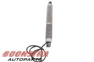 Used Rear gas strut, right BMW 5 serie (F10) M550d xDrive 24V Price € 119,95 Margin scheme offered by Boonstra Autoparts
