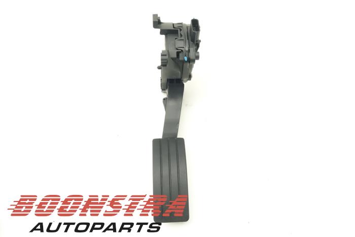 Używane Pedal gazu Renault Twingo III (AH) 1.0 SCe 75 12V Cena € 24,95 Procedura marży oferowane przez Boonstra Autoparts