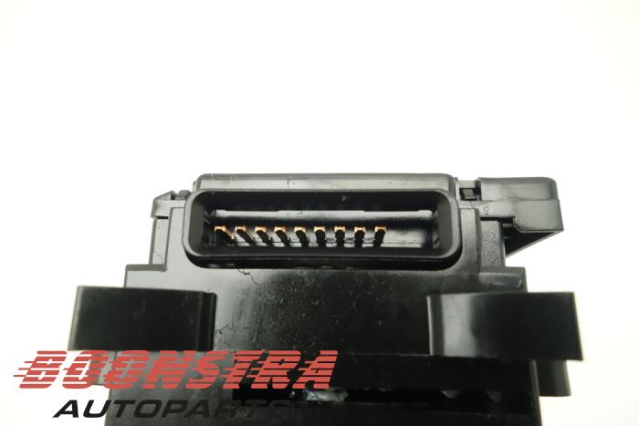 Wiper switch from a Mitsubishi Outlander (GF/GG) 2.0 16V PHEV 4x4 2013