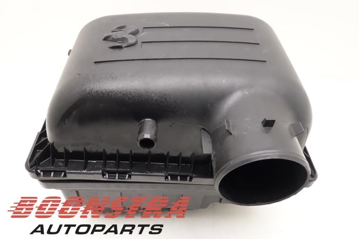 Begagnade Luftfilterhus Dodge 1500 Crew Cab (DS) 5.7 Hemi V8 4x4 Pris € 119,79 Inklusive moms erbjuds av Boonstra Autoparts