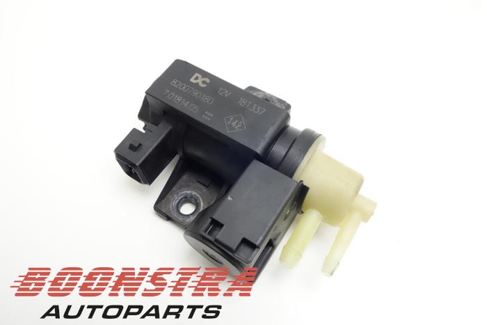 Usagé Régulateur pression turbo Renault Master III (FV) 2.3 dCi 125 16V FWD Prix € 30,19 Prix TTC proposé par Boonstra Autoparts
