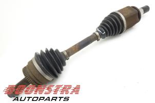 Used Front drive shaft, left Landrover Discovery III (LAA/TAA) 2.7 TD V6 Price € 79,00 Margin scheme offered by Boonstra Autoparts