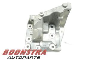 Gebrauchte Motorlager Porsche Panamera (970) 4.8 V8 32V Turbo S Preis € 149,00 Margenregelung angeboten von Boonstra Autoparts