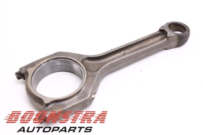 Connecting rod from a BMW 3 serie (E92) 328i 24V 2007
