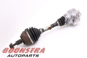 Used Front drive shaft, right Volkswagen Amarok 2.0 BiTDI 16V 163 4Motion Price € 79,00 Margin scheme offered by Boonstra Autoparts