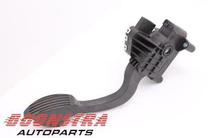 Used Accelerator pedal Fiat Punto III (199) 0.9 TwinAir Price € 24,95 Margin scheme offered by Boonstra Autoparts