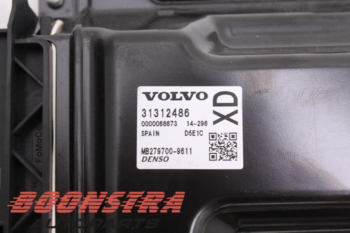 Calculateur moteur d'un Volvo S60 II (FS) 2.0 D4 16V 2014