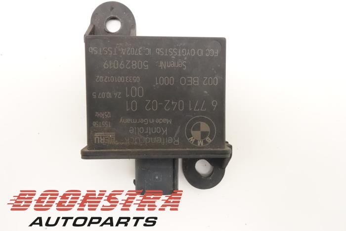 Begagnade Däcktrycksantenn BMW 3 serie (E90) 328i 24V Pris € 24,95 Marginaltabell erbjuds av Boonstra Autoparts