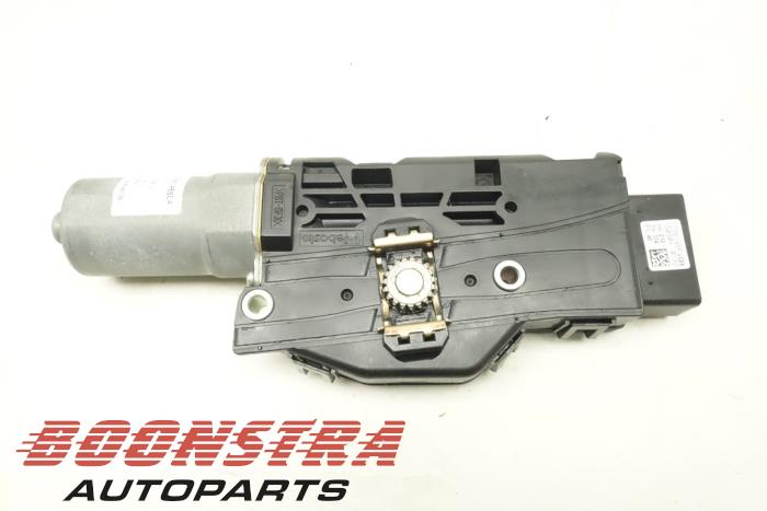 Używane Silnik szyberdachu Opel Astra K 1.0 Turbo 12V Cena € 79,95 Procedura marży oferowane przez Boonstra Autoparts