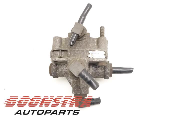 Usados Varios DAF XF Precio € 59,29 IVA incluido ofrecido por Boonstra Autoparts