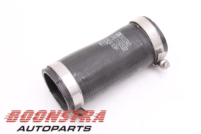 Gebrauchte Intercooler Schlauch Opel Adam 1.0 Ecotec 12V SIDI Turbo Preis € 69,00 Margenregelung angeboten von Boonstra Autoparts