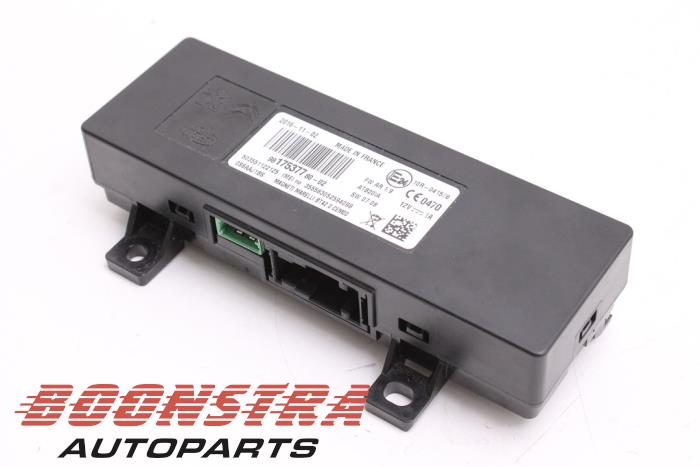 Phone module from a Peugeot Expert (VA/VB/VE/VF/VY) 1.6 Blue HDi 95 16V 2017