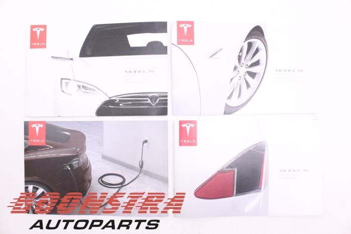 Używane Instrukcja Tesla Model S 60 Cena € 24,95 Procedura marży oferowane przez Boonstra Autoparts