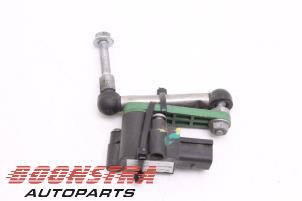Used Rear suspension height controller, right Tesla Model S 85 Price € 29,95 Margin scheme offered by Boonstra Autoparts