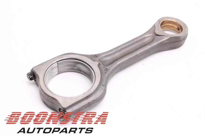 Connecting rod from a Peugeot Expert (VA/VB/VE/VF/VY) 1.6 Blue HDi 95 16V 2017
