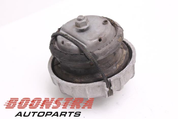 Used Engine mount Mercedes Vito (639.6) 3.0 122 CDI V6 24V Price € 36,24 Inclusive VAT offered by Boonstra Autoparts