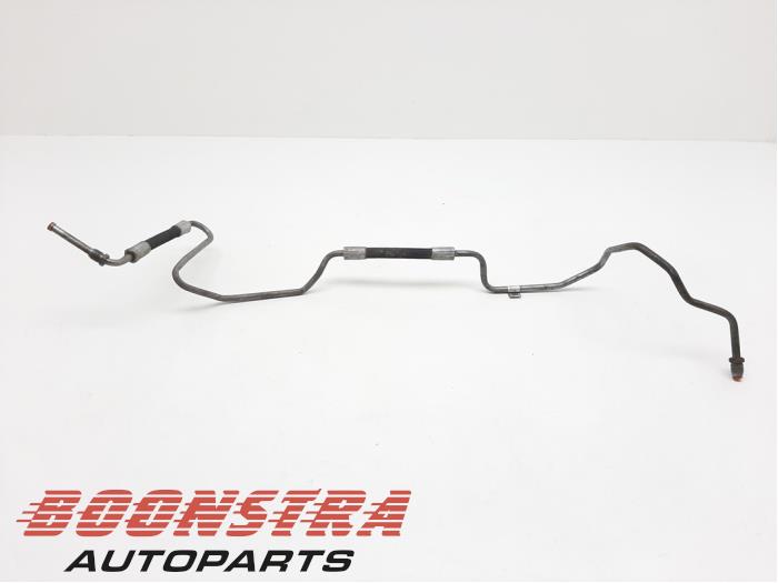 Usagé Conduit de pression d'huile BMW 5 serie Touring (F11) 535i xDrive 24V TwinPower Turbo Prix € 49,00 Règlement à la marge proposé par Boonstra Autoparts