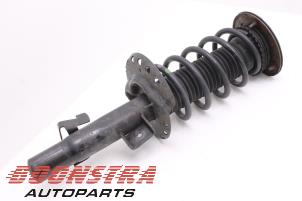 Used Fronts shock absorber, left Volvo V60 I (FW/GW) 2.0 D3 20V Price € 59,00 Margin scheme offered by Boonstra Autoparts