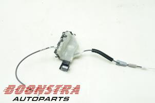 Used Rear door mechanism 4-door, right Peugeot 208 II (UB/UH/UP) 1.2 Vti 12V PureTech 75 Price € 59,00 Margin scheme offered by Boonstra Autoparts