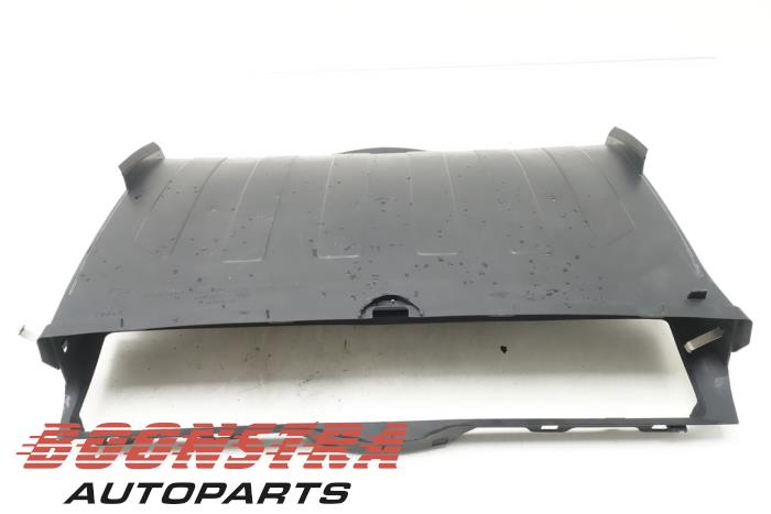 Begagnade Lufttratt Tesla Model X 90D Pris € 99,00 Marginaltabell erbjuds av Boonstra Autoparts
